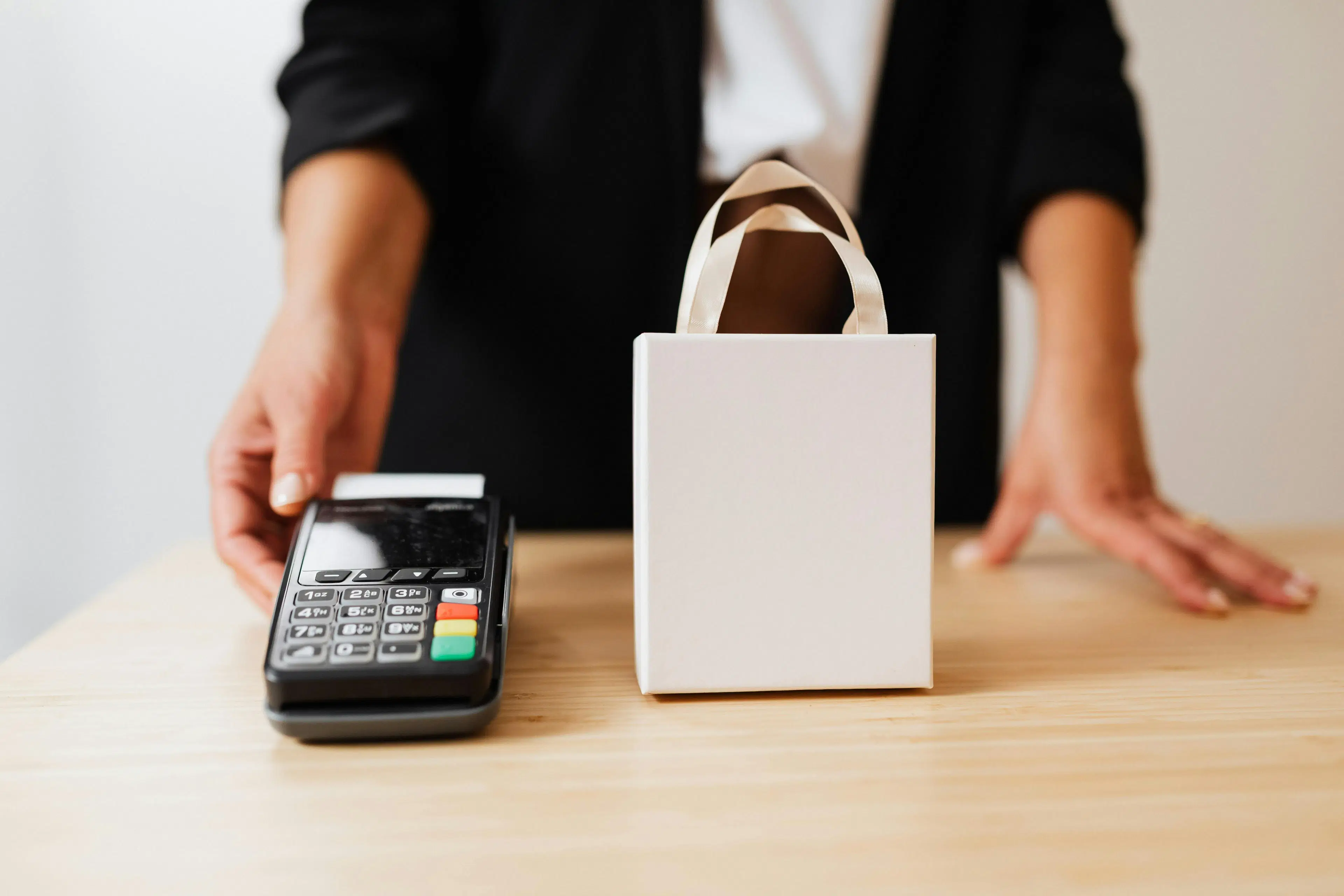 How Small Retailers Can Start Accepting Payments Without a Full POS System