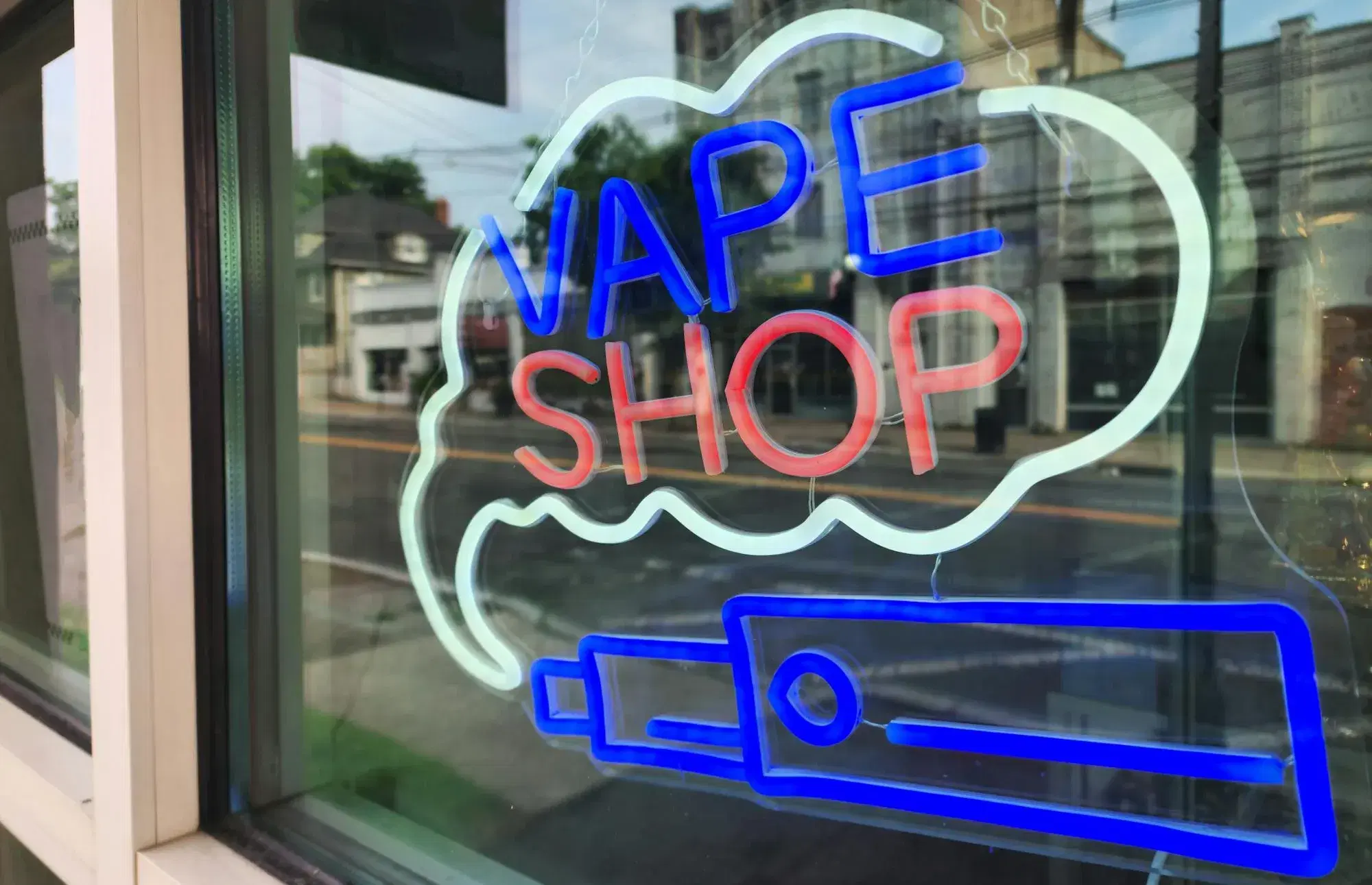 POS Systems for Smoke Shops: The 2025 Guide to Fee-Free Card Payments